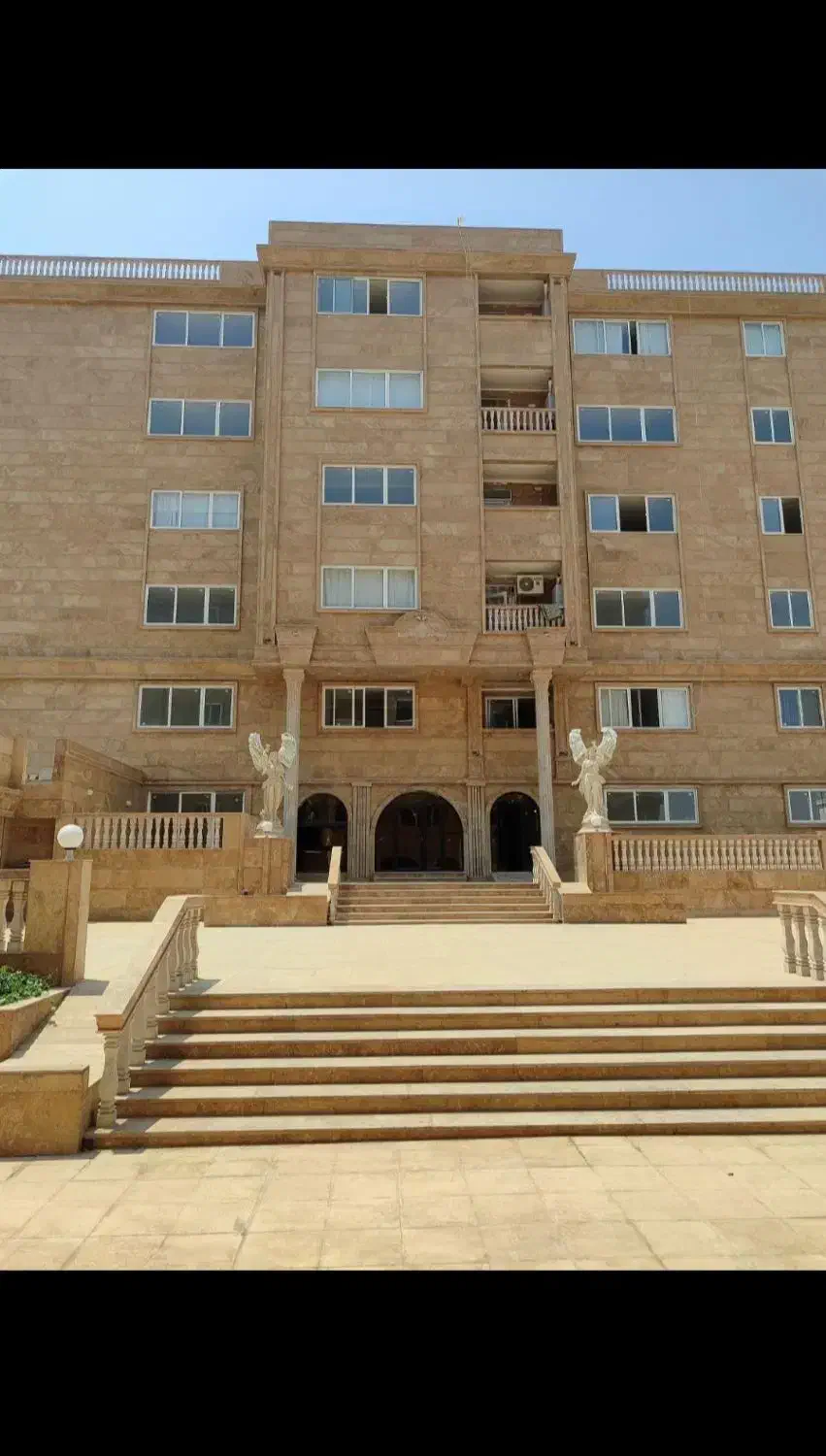 فروش آپارتمان 82 متری C2 نوساز دارای وام (n1447)