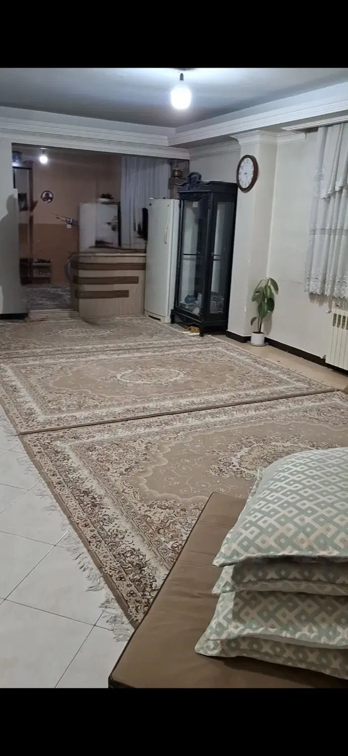 فروش آپارتمان دو خواب 98 متری B7 سند تک برگ