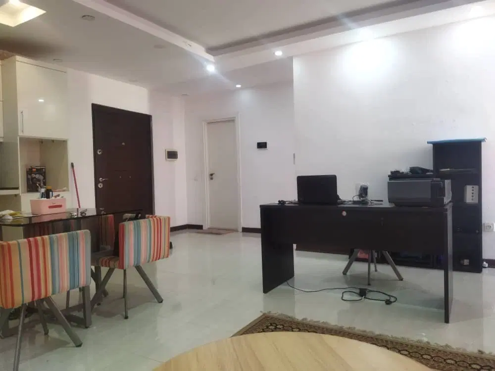 فروش ابارتمان  دو خواب ۸۵ متری B7 -  سند تکبرگ (n4351)