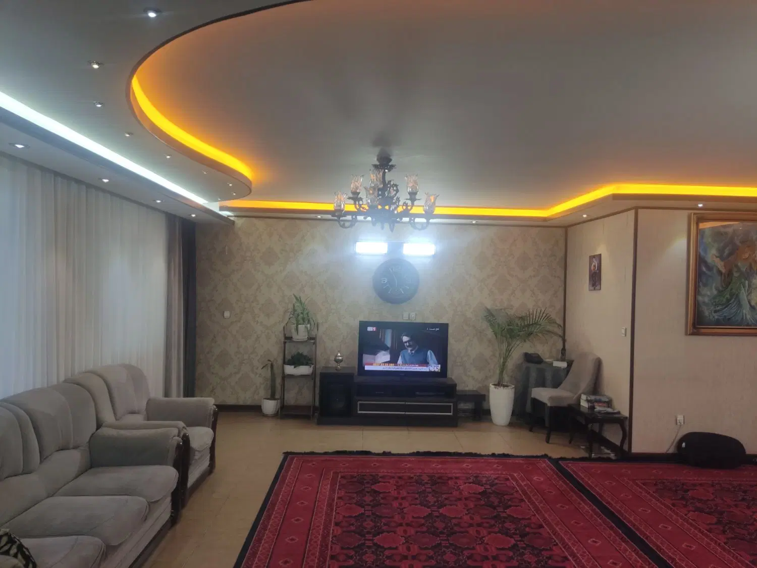 فروش آپارتمان 106متری سندتکبرگ B4 شیک و لوکس(n3451)