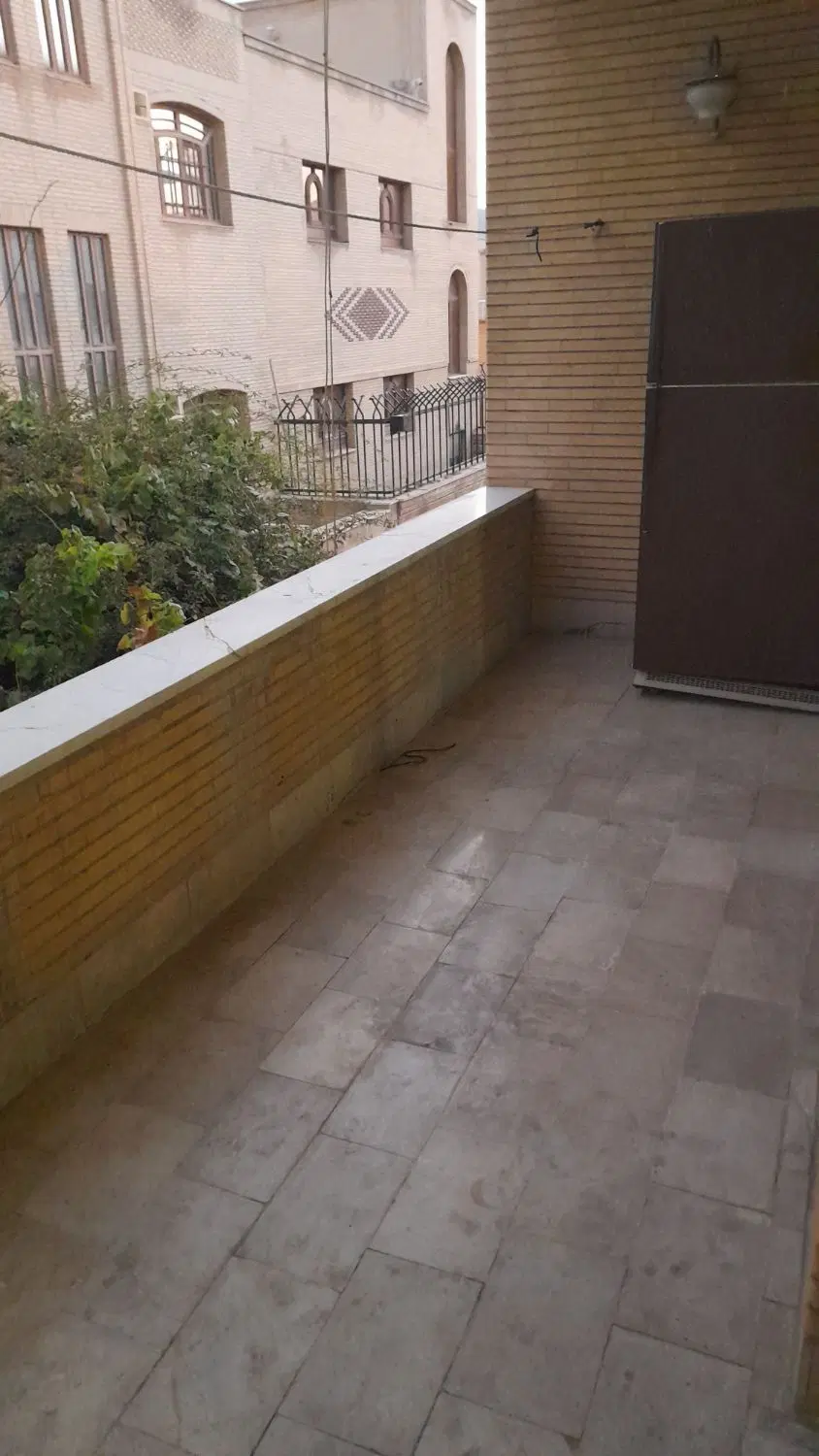 اجاره  ویلایی 100 متر تک خواب B8 تمیز (n3862)