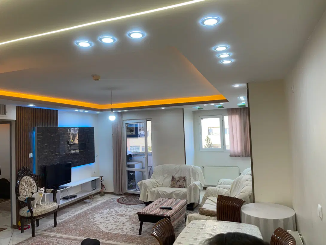 فروش اپارتمان دو خواب 82 متری C2 - شیک و بروز (n4207)