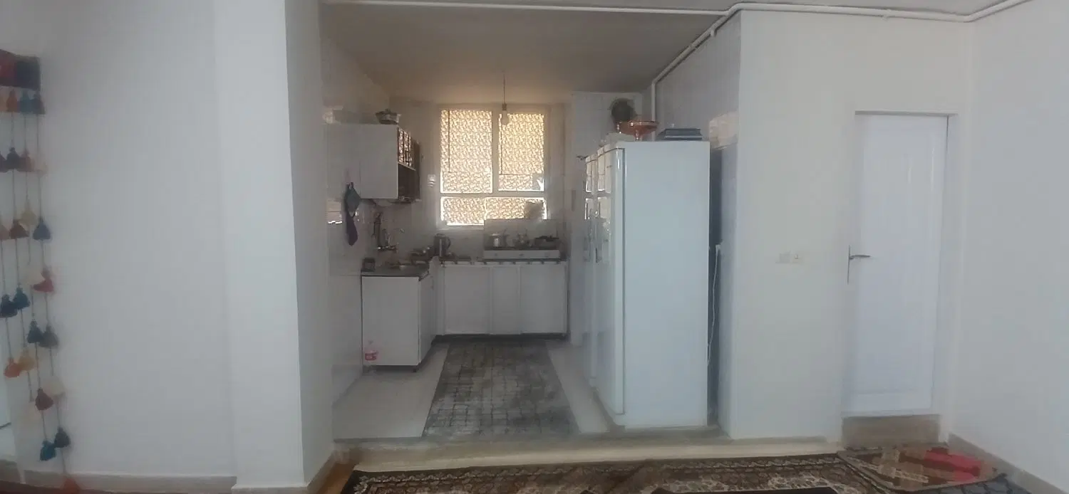 فروش اپارتمان دو خواب 85 متری C1 - سند تکبرگ (n4150)