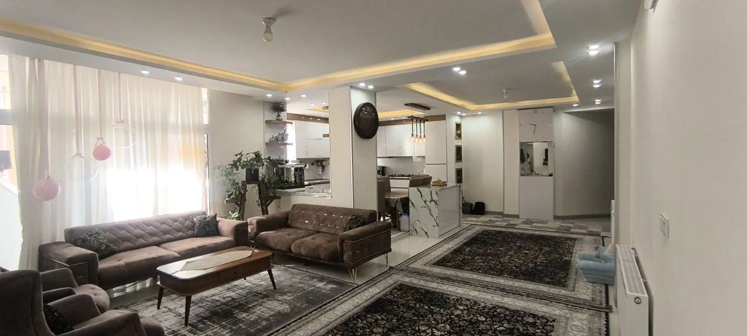 آپارتمان در محله ب7 .امکانات کامل . آماده سکونت