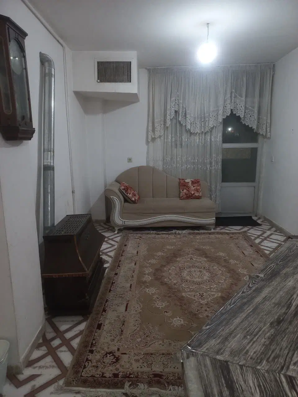 فروش یک خوابه وام دار